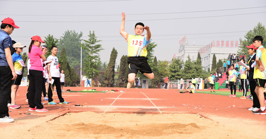 新华集团二〇一六年春季田径运动会隆重举行 第 16 张 新华集团二〇一六年春季田径运动会隆重举行 第 16 张