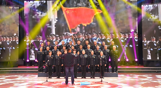 临沂新华庆祝改革开放40周年文艺汇演暨2018年授牌典礼隆重举行 第 14 张 临沂新华庆祝改革开放40周年文艺汇演暨2018年授牌典礼隆重举行 第 14 张